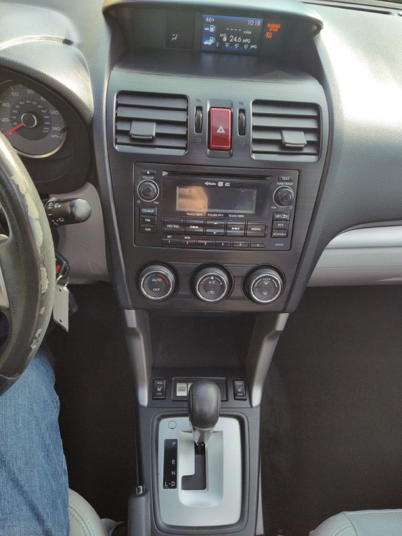 2015 Subaru Forester Image 25