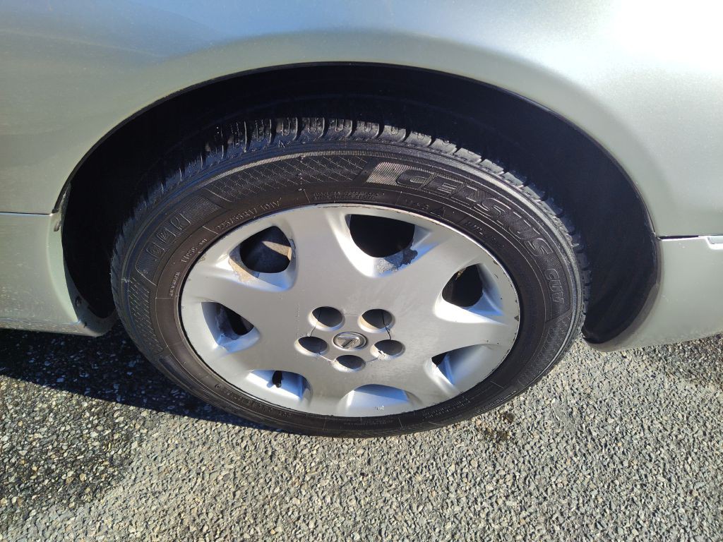 2003 Lexus LS Image 17