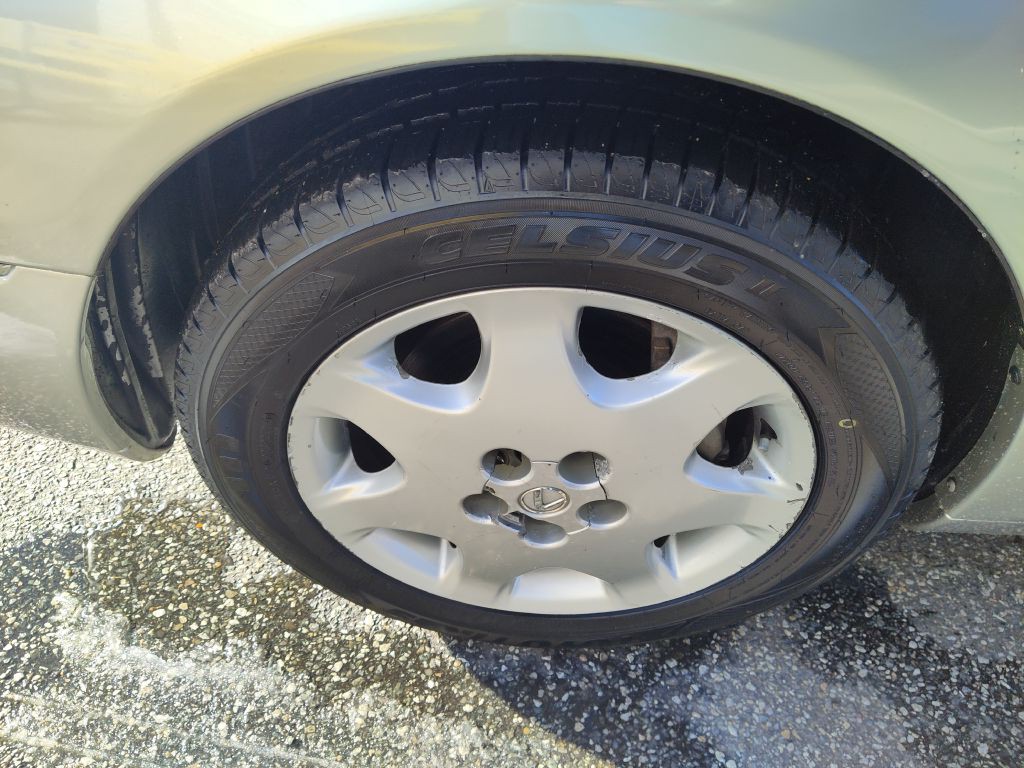 2003 Lexus LS Image 20