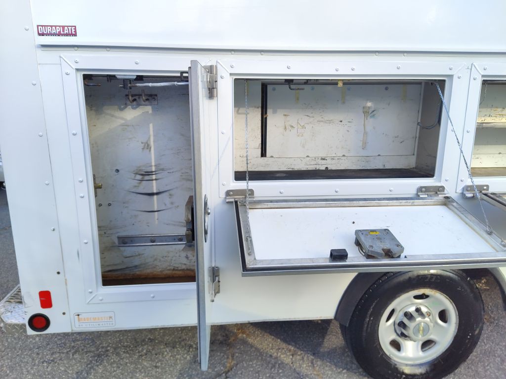 2012 Chevrolet Express Image 19