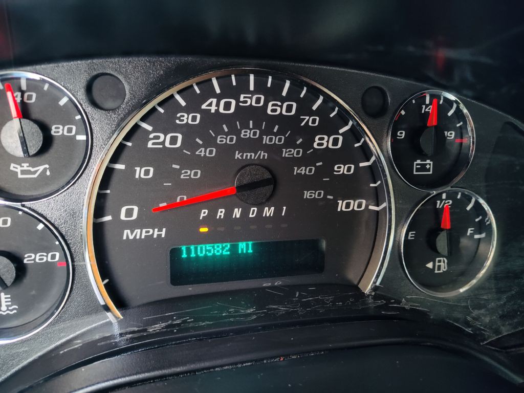 2012 Chevrolet Express Image 32