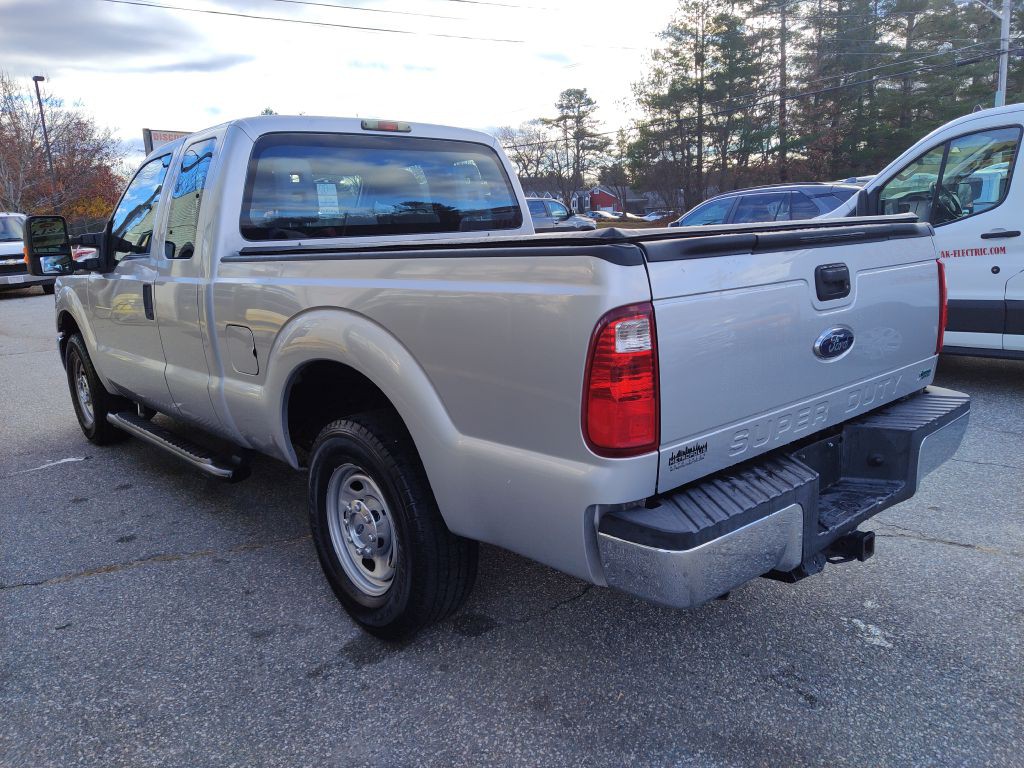 2011 Ford F-250 Image 6