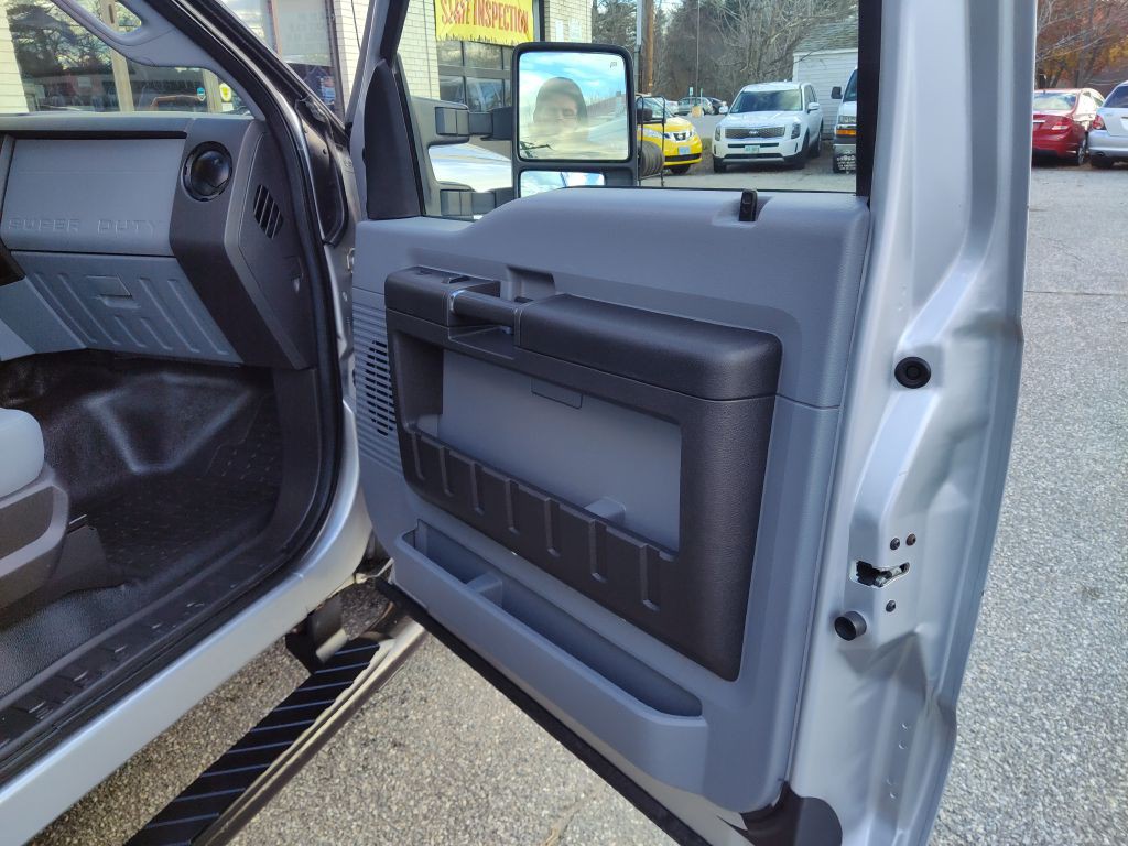 2011 Ford F-250 Image 17