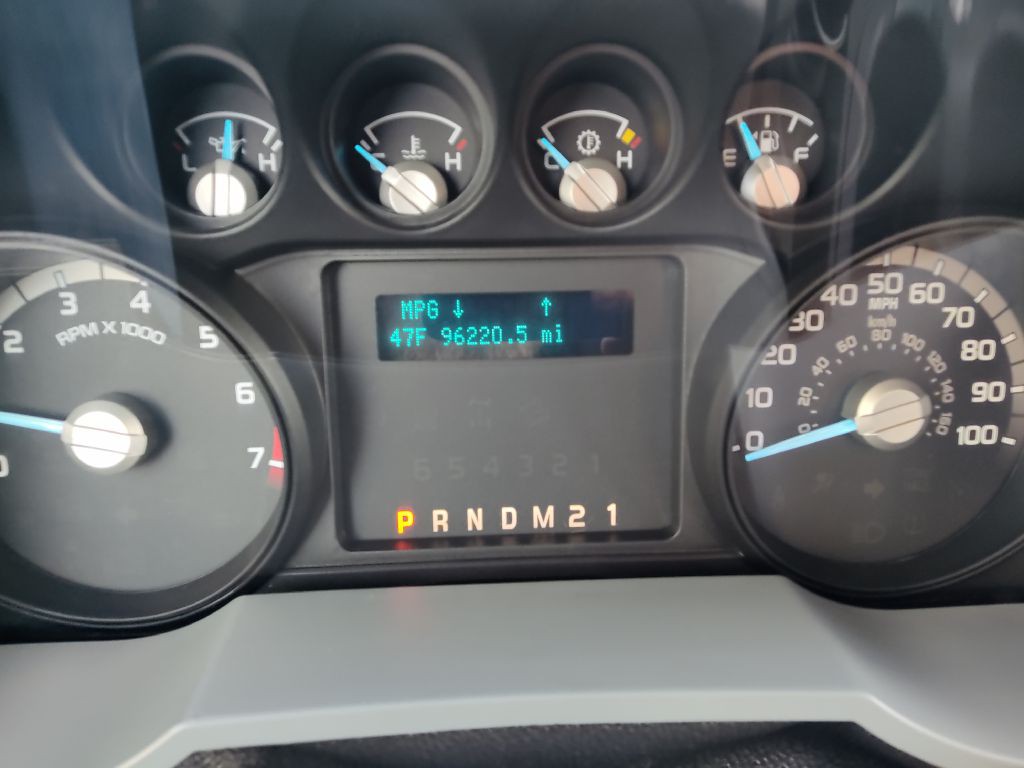 2011 Ford F-250 Image 31