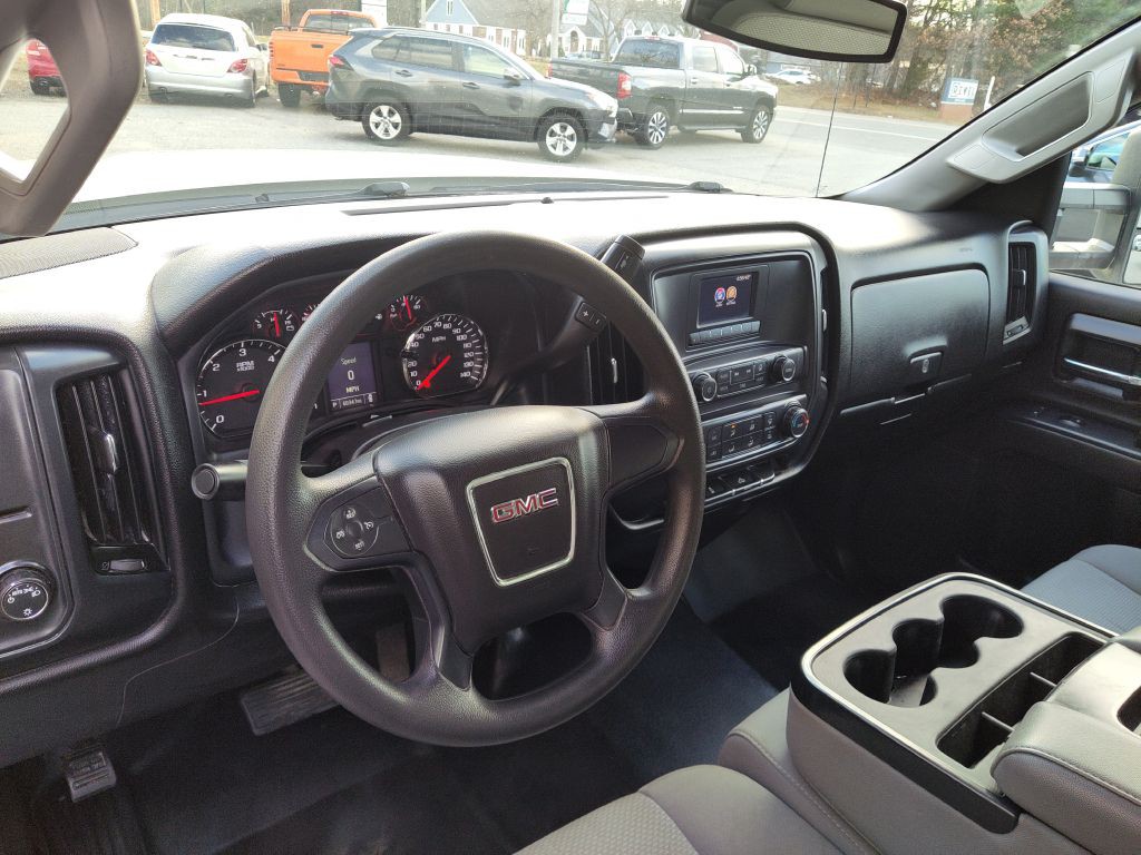 2017 GMC Sierra Image 9
