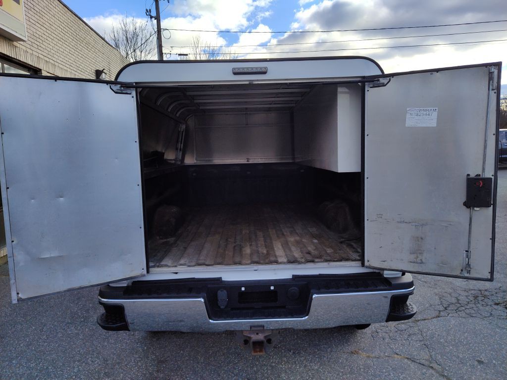 2017 GMC Sierra Image 12