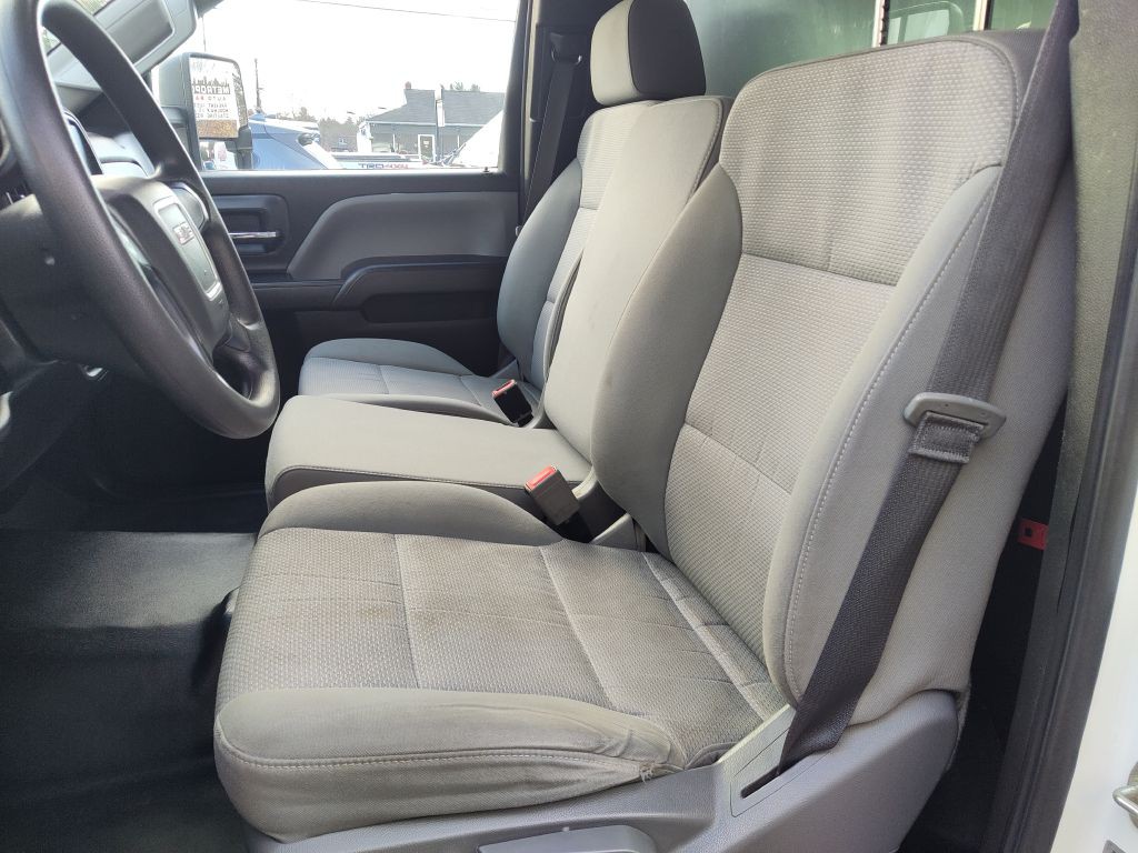 2017 GMC Sierra Image 22