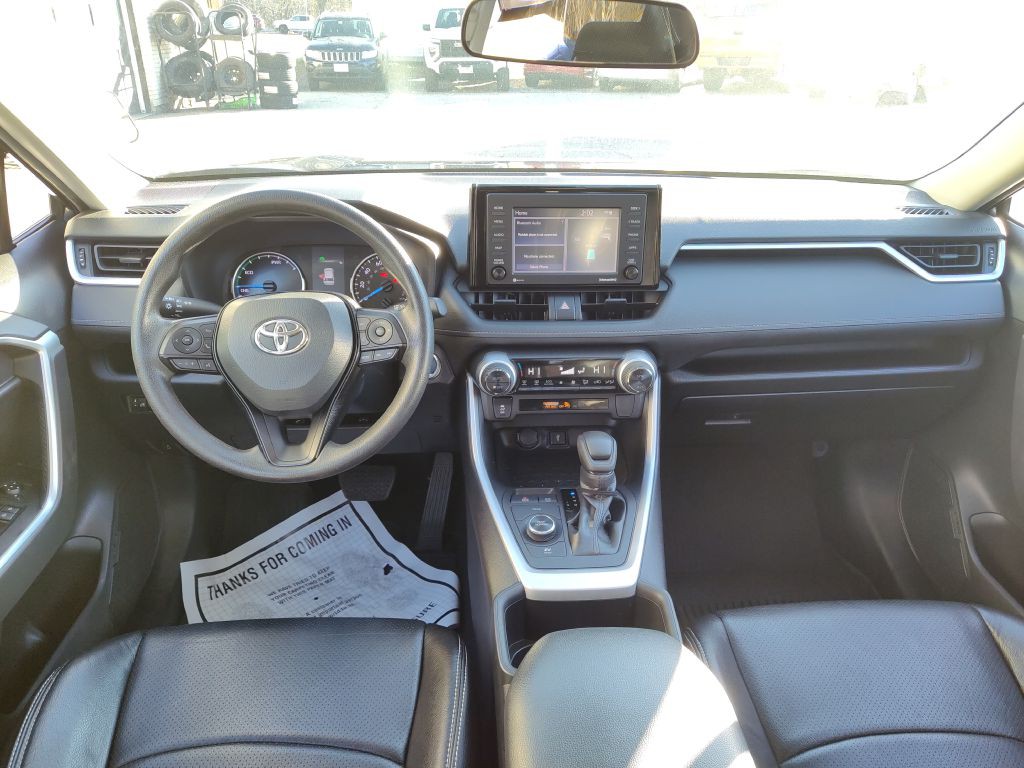 2022 Toyota Rav4 Image 9