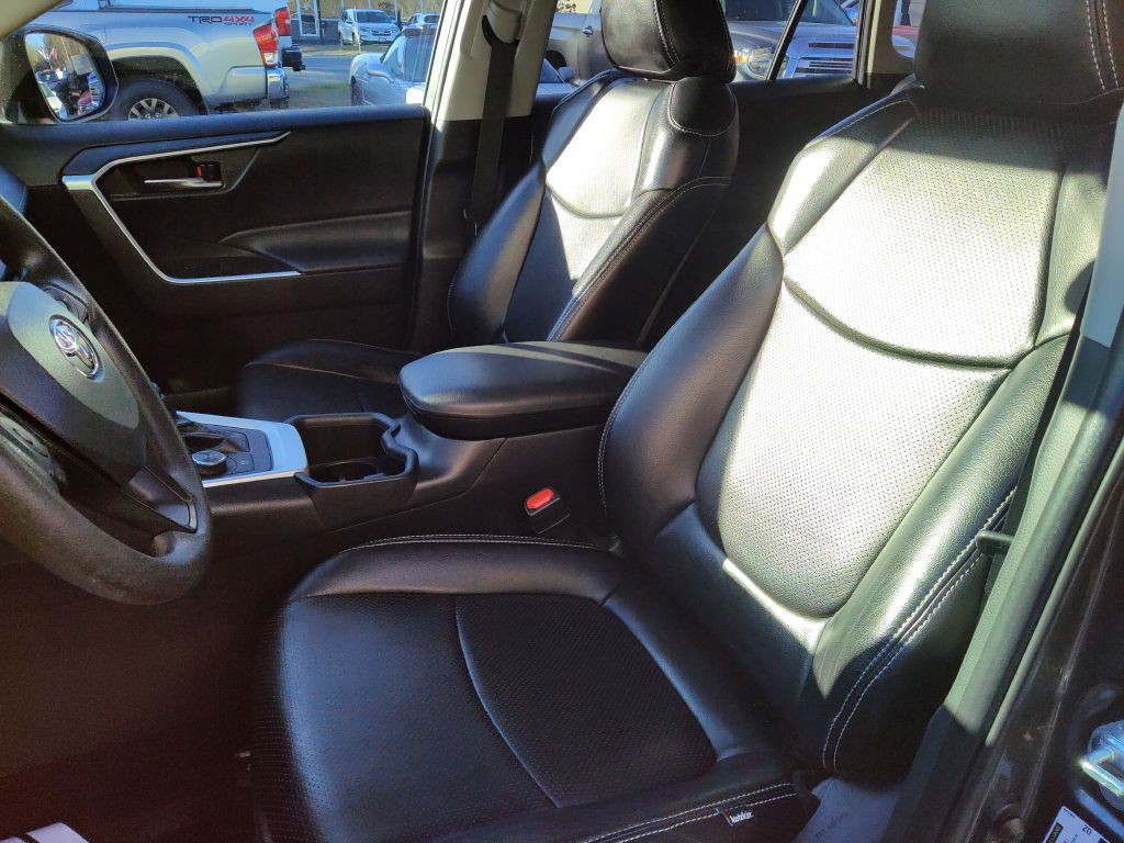 2022 Toyota Rav4 Image 11