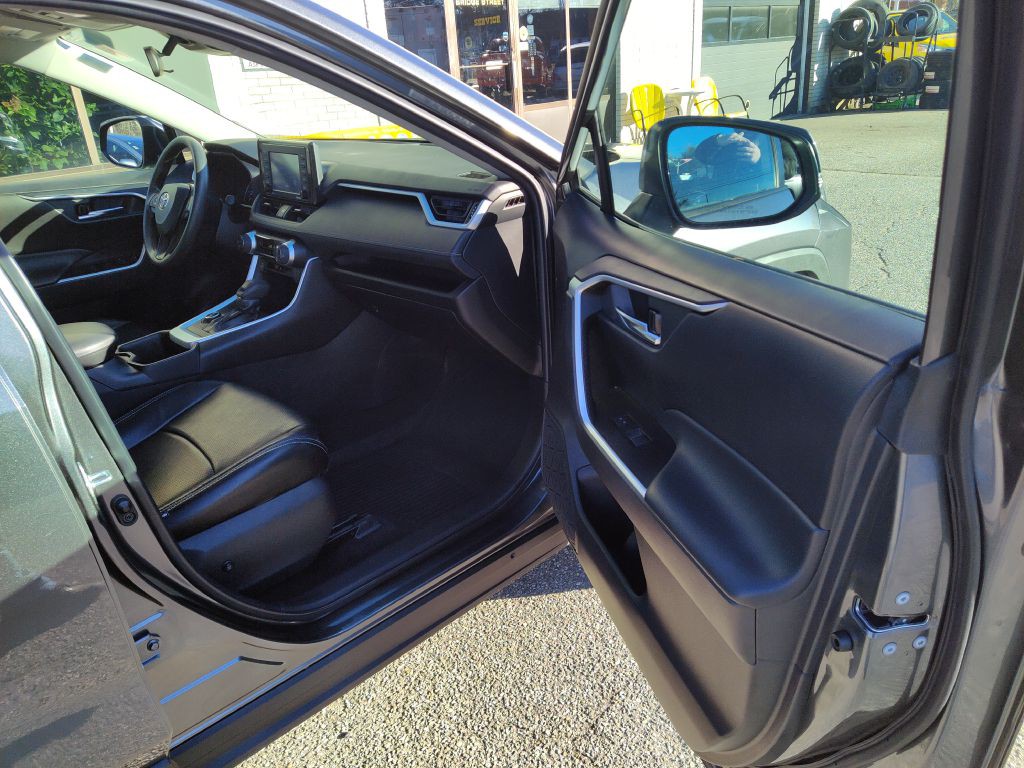 2022 Toyota Rav4 Image 19