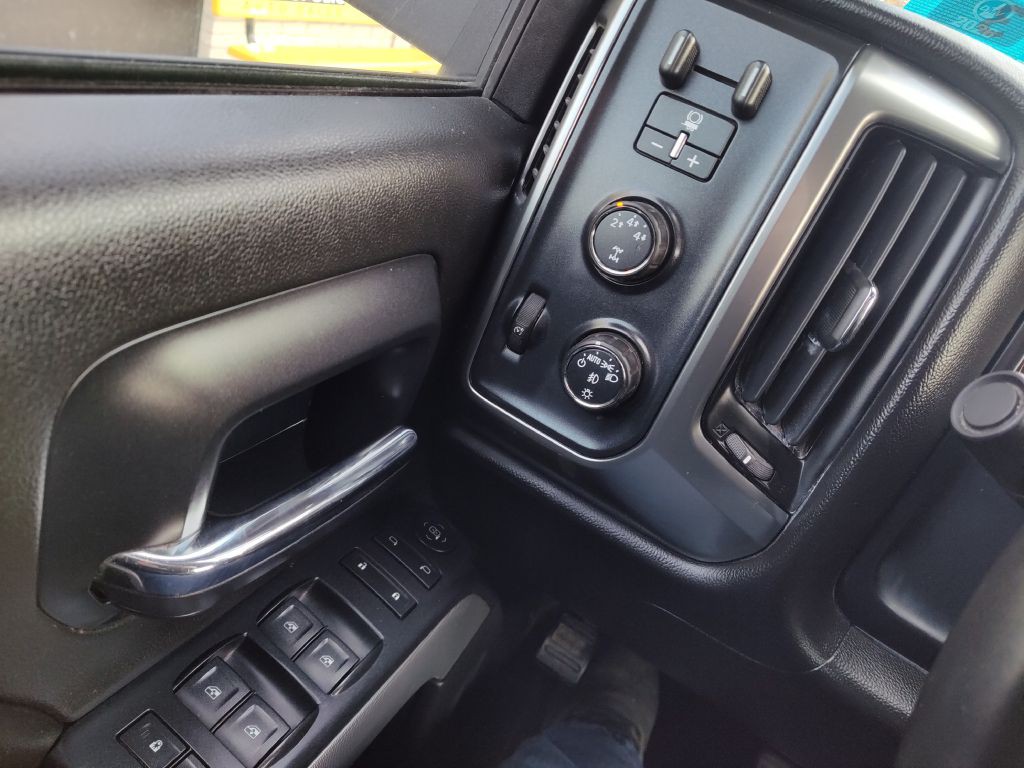 2015 Chevrolet Silverado 1500 Image 30