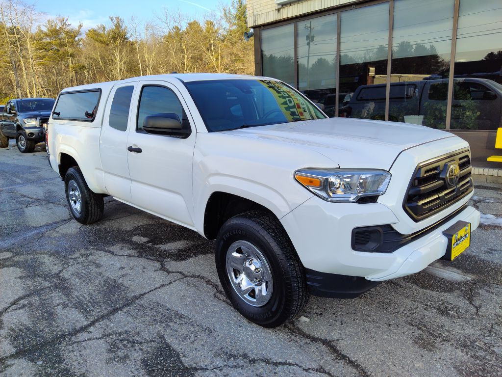 2019 Toyota Tacoma Image 3