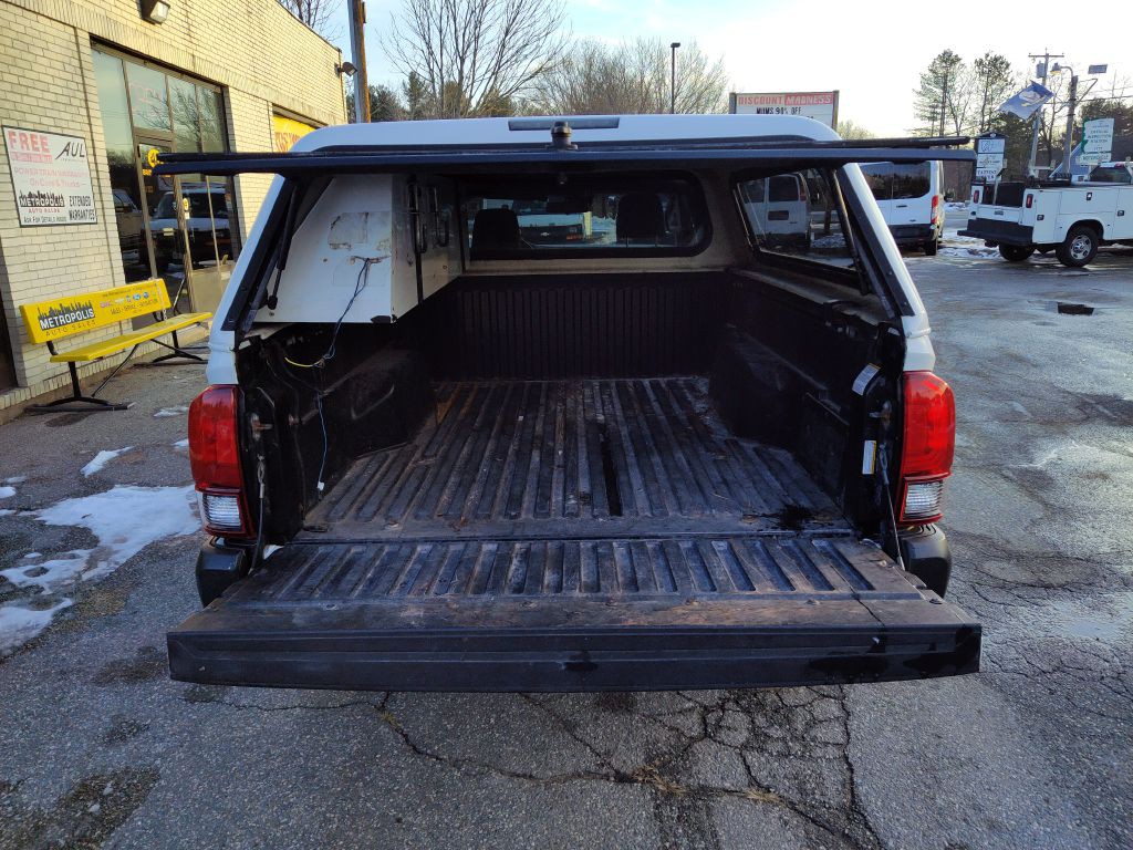 2019 Toyota Tacoma Image 15