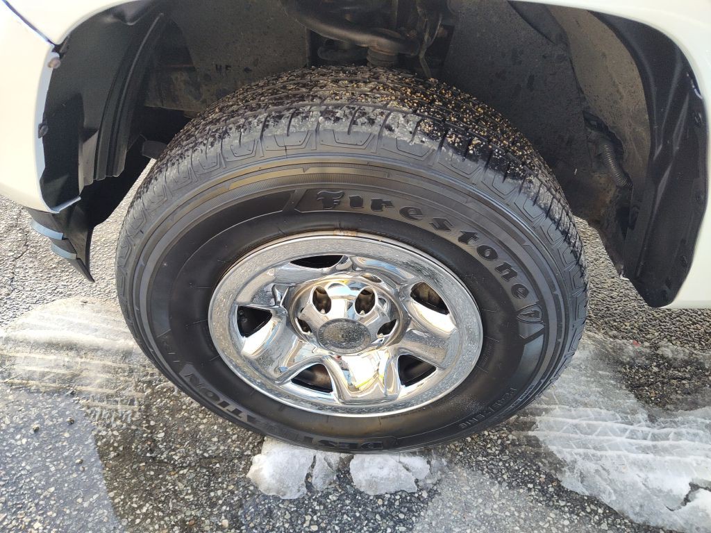 2019 Toyota Tacoma Image 23