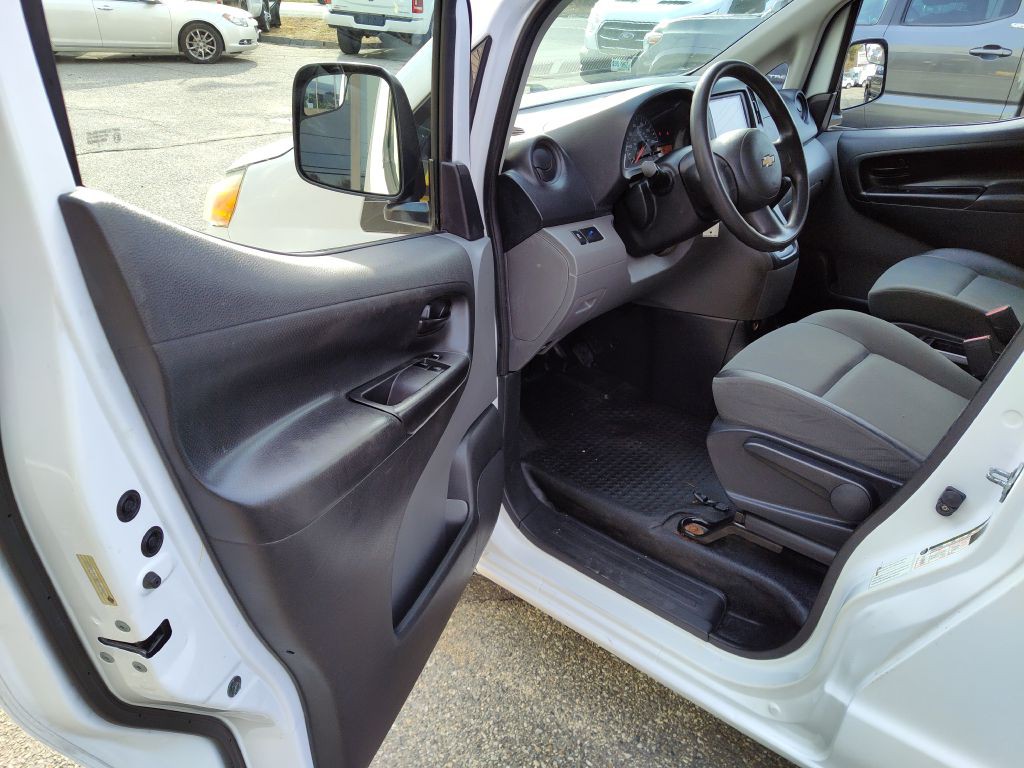 2015 Chevrolet Express Image 11