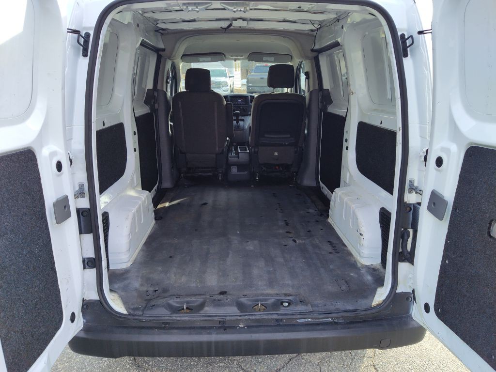 2015 Chevrolet Express Image 14