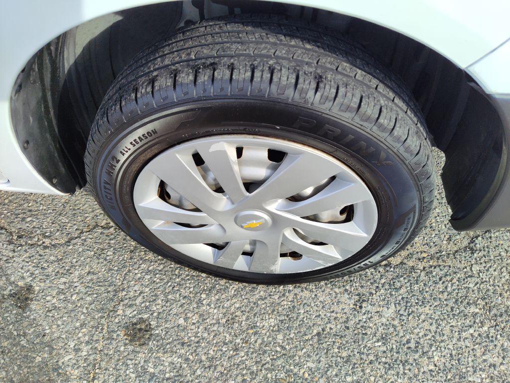 2015 Chevrolet Express Image 21