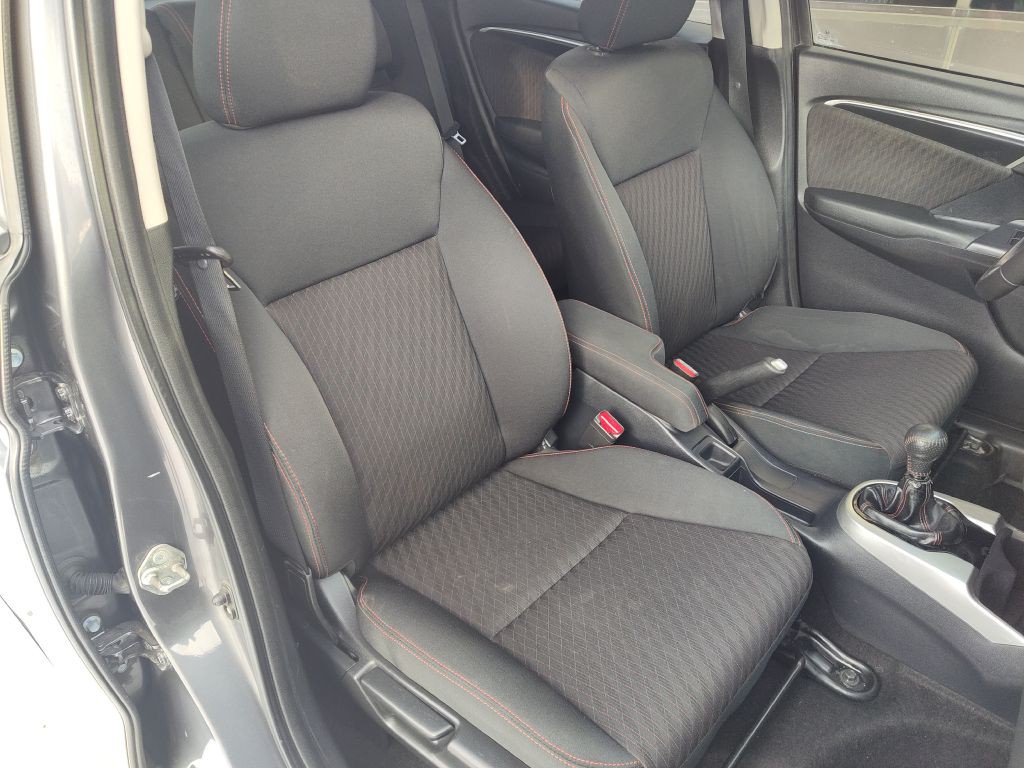 2018 Honda Fit Image 18