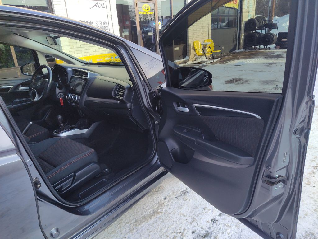 2018 Honda Fit Image 19