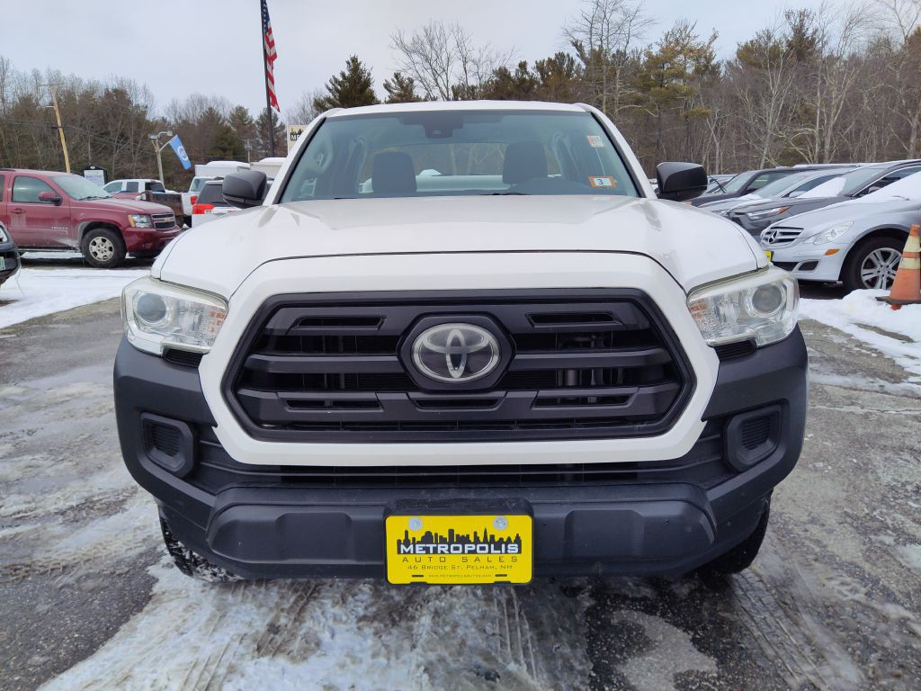 2018 Toyota Tacoma Image 3