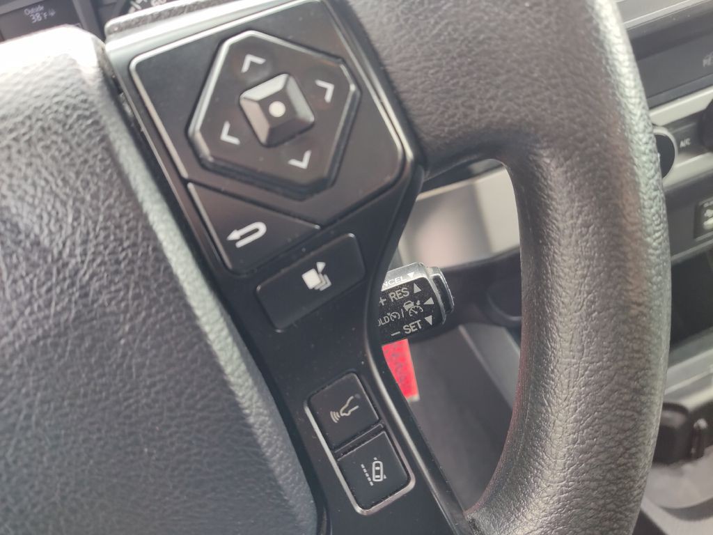 2018 Toyota Tacoma Image 22