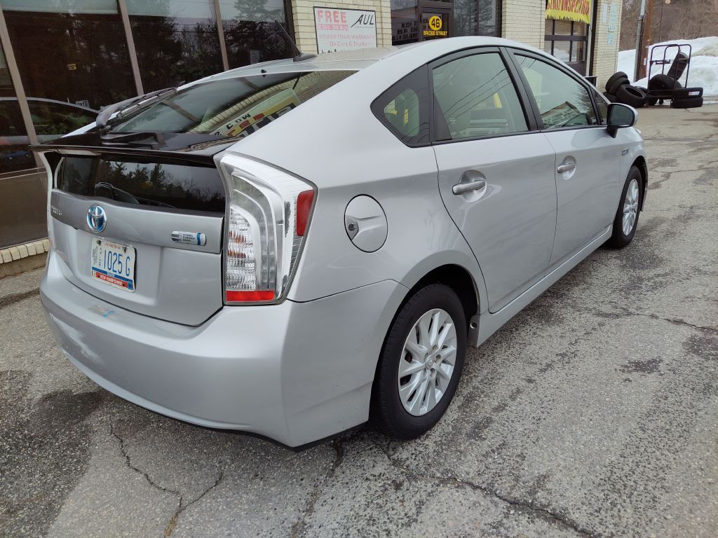 2014 Toyota Prius Image 8