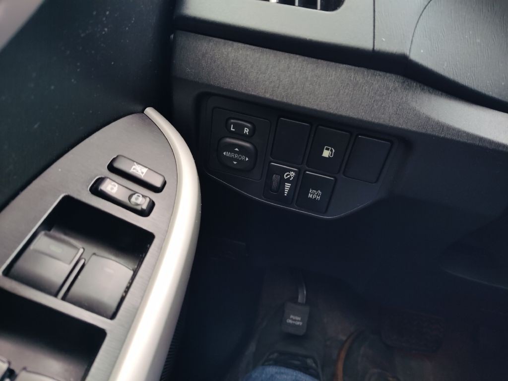 2014 Toyota Prius Image 31