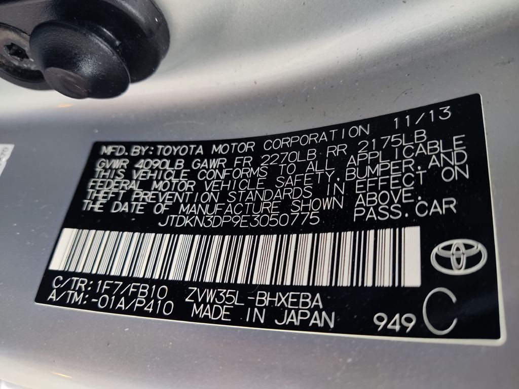 2014 Toyota Prius Image 34