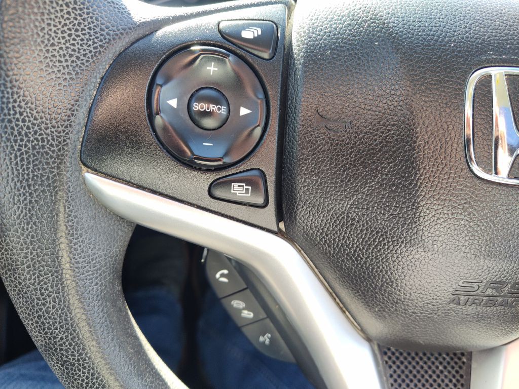 2017 Honda Fit Image 28