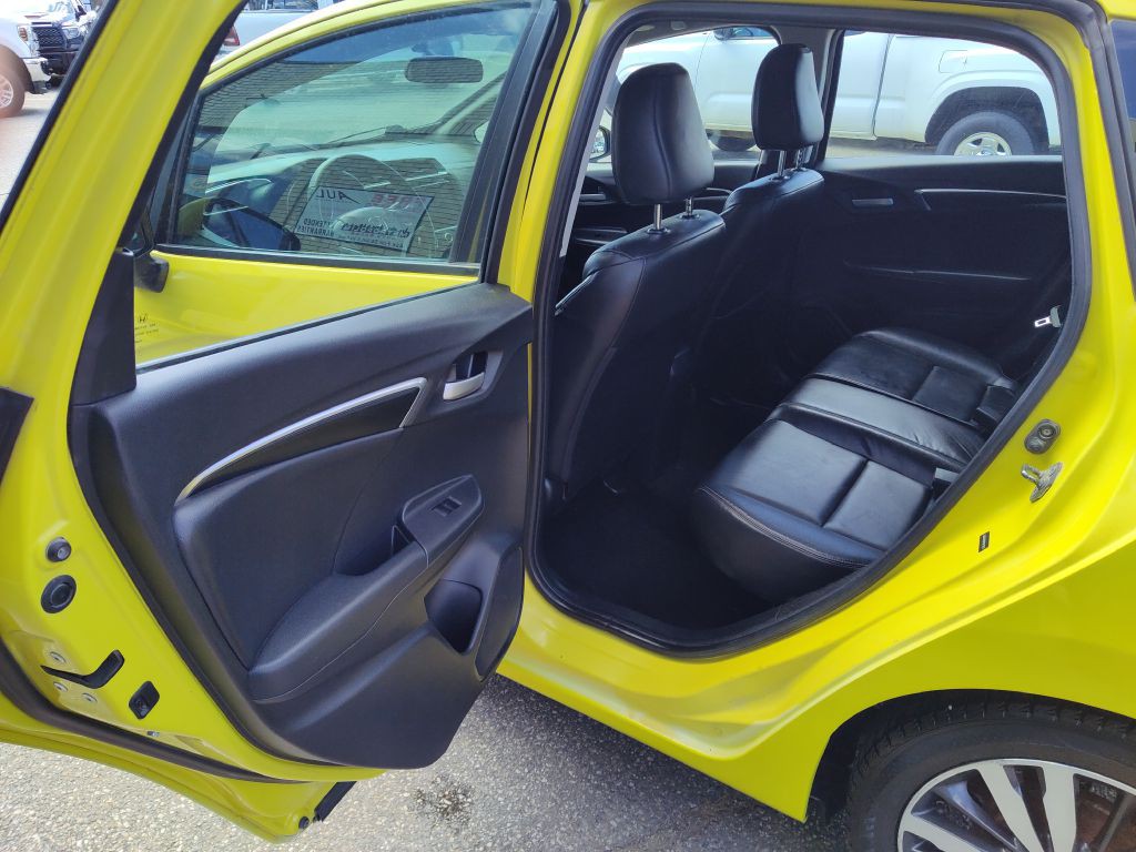 2015 Honda Fit Image 13