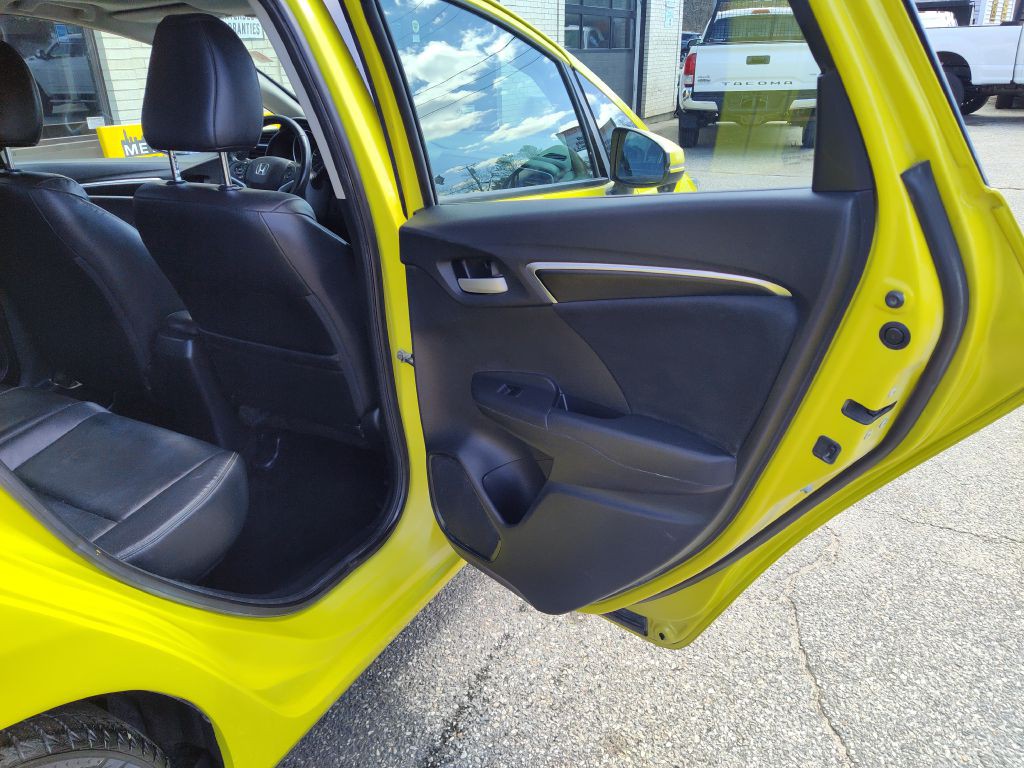 2015 Honda Fit Image 16