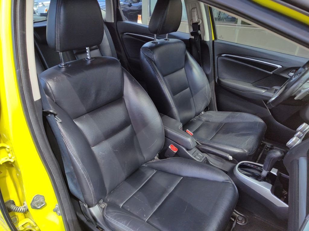 2015 Honda Fit Image 17