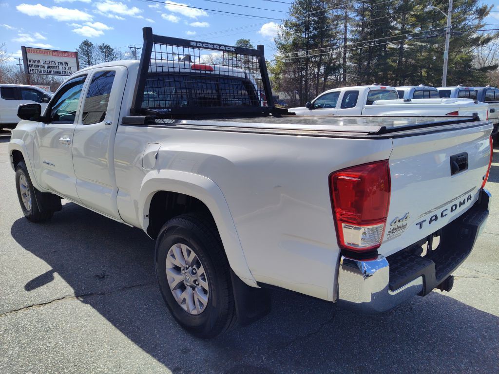 2016 Toyota Tacoma Image 6