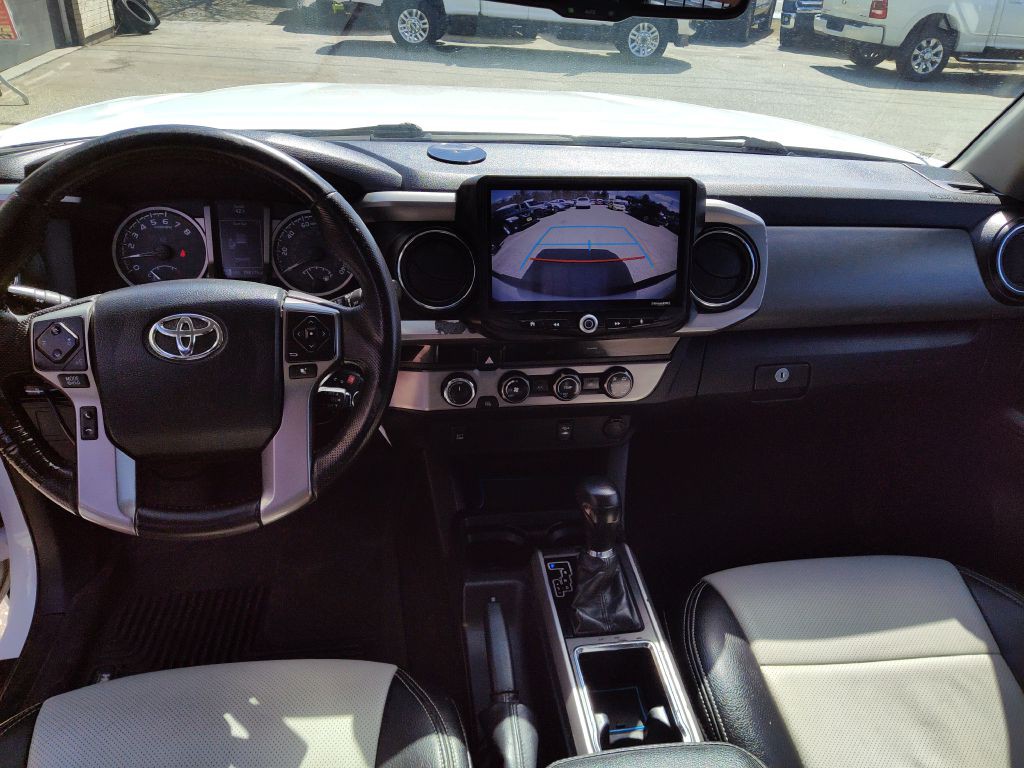 2016 Toyota Tacoma Image 9