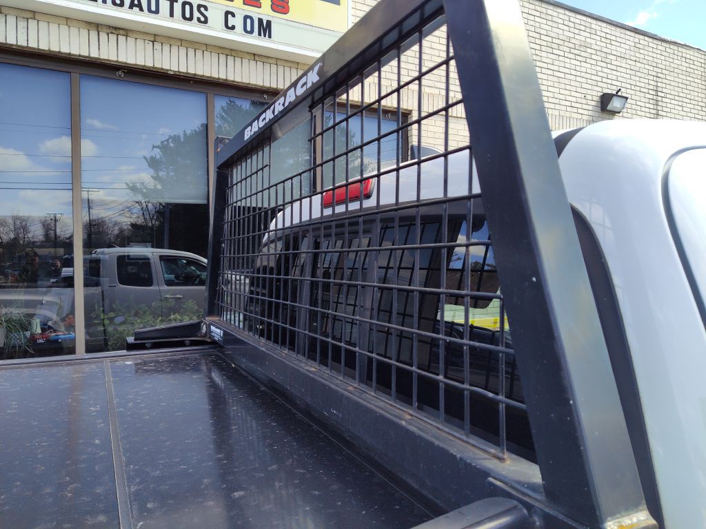 2016 Toyota Tacoma Image 24