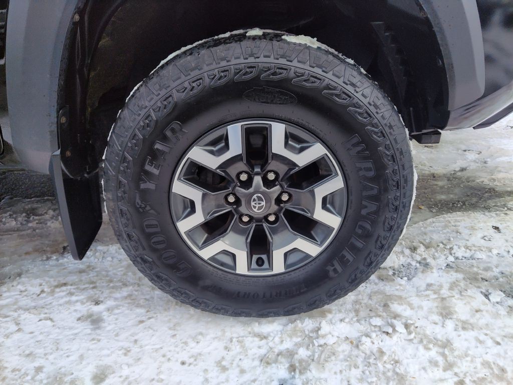 2022 Toyota Tacoma Image 19