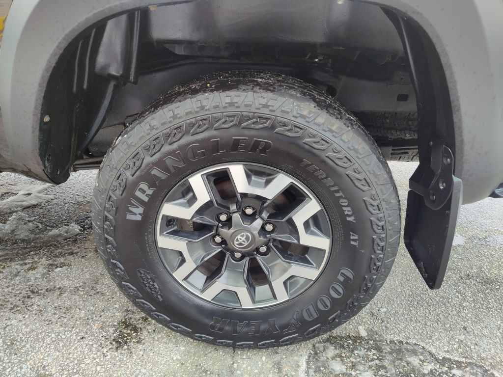 2022 Toyota Tacoma Image 21