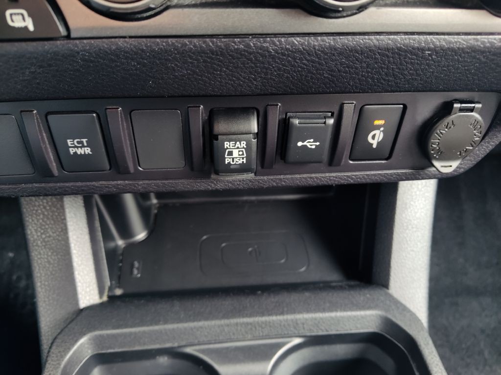 2022 Toyota Tacoma Image 24
