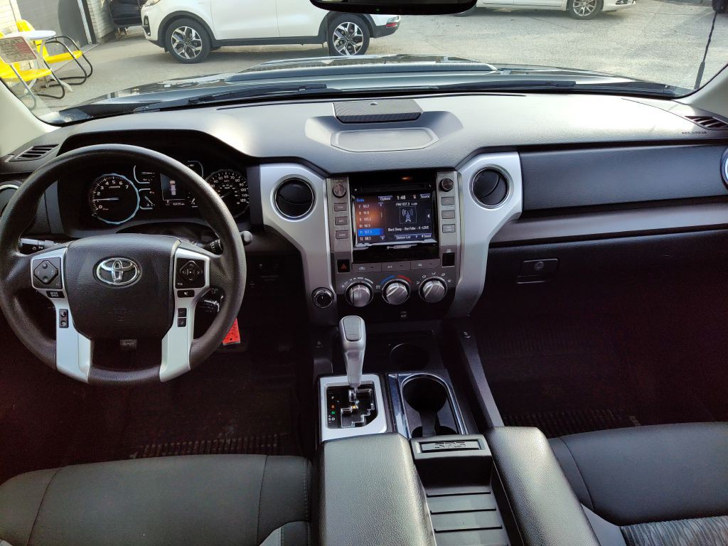 2019 Toyota Tundra Image 10