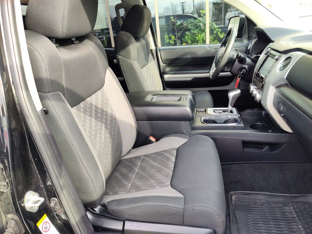 2019 Toyota Tundra Image 17