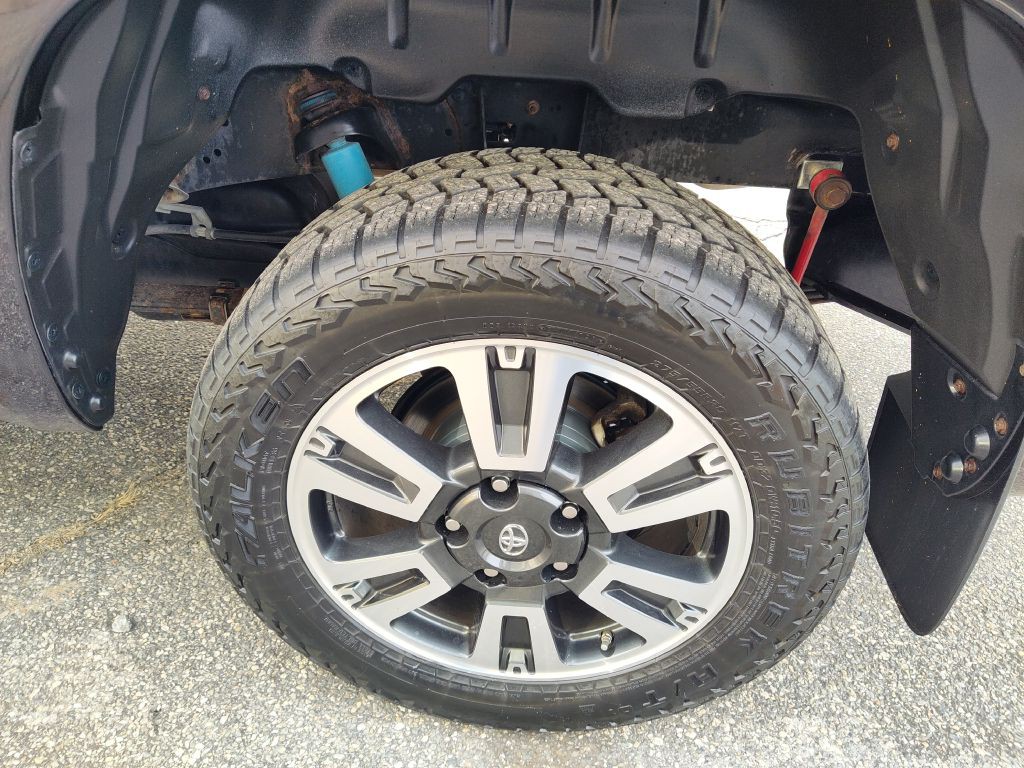 2019 Toyota Tundra Image 21