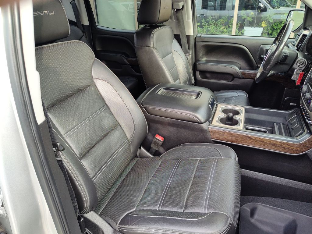 2018 GMC Sierra Image 16
