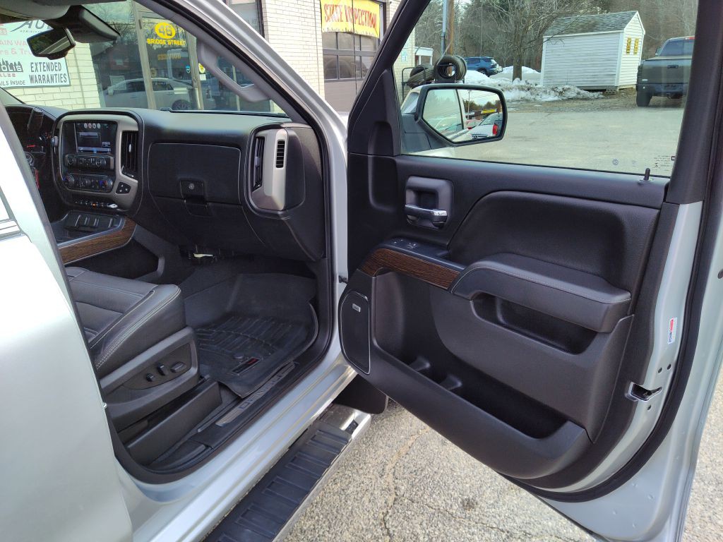 2018 GMC Sierra Image 17