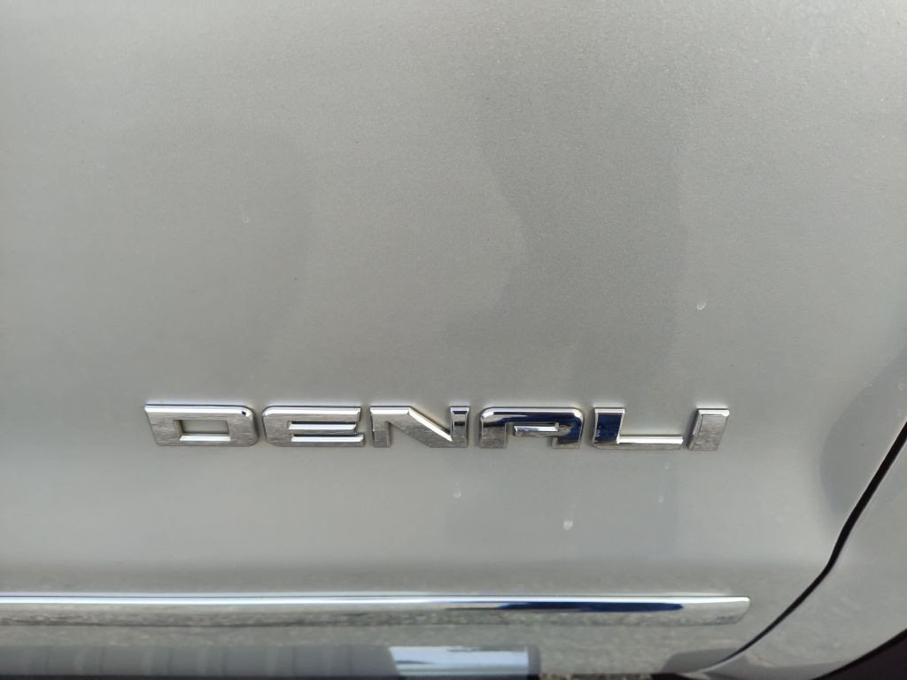 2018 GMC Sierra Image 24