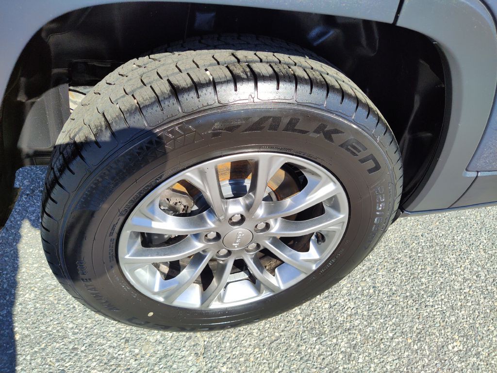 2019 Jeep Cherokee Image 19