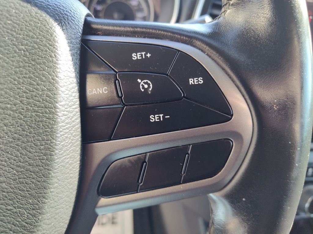 2019 Jeep Cherokee Image 24