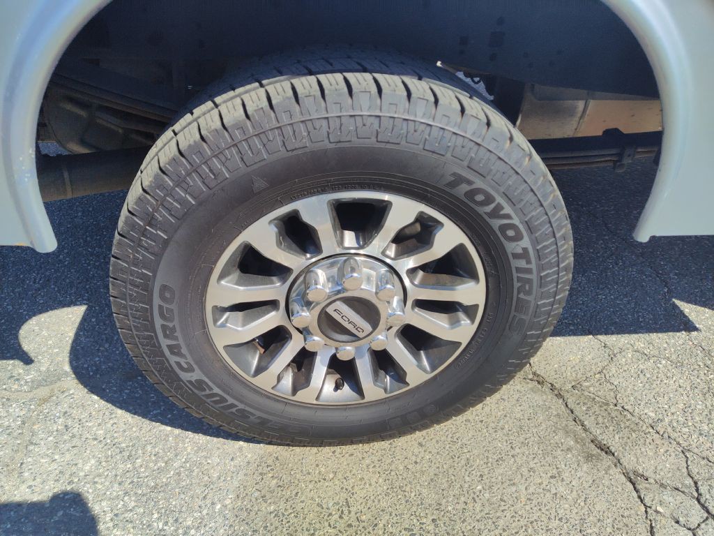 2023 Ford F-250 Image 25