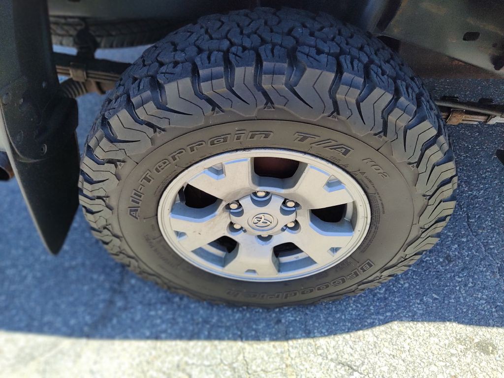 2010 Toyota Tacoma Image 19