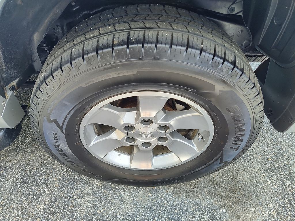 2010 Toyota 4Runner Image 21