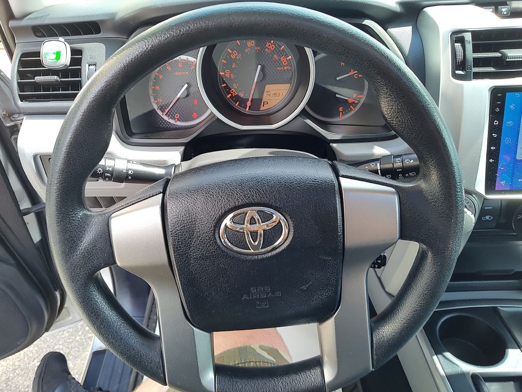 2010 Toyota 4Runner Image 31